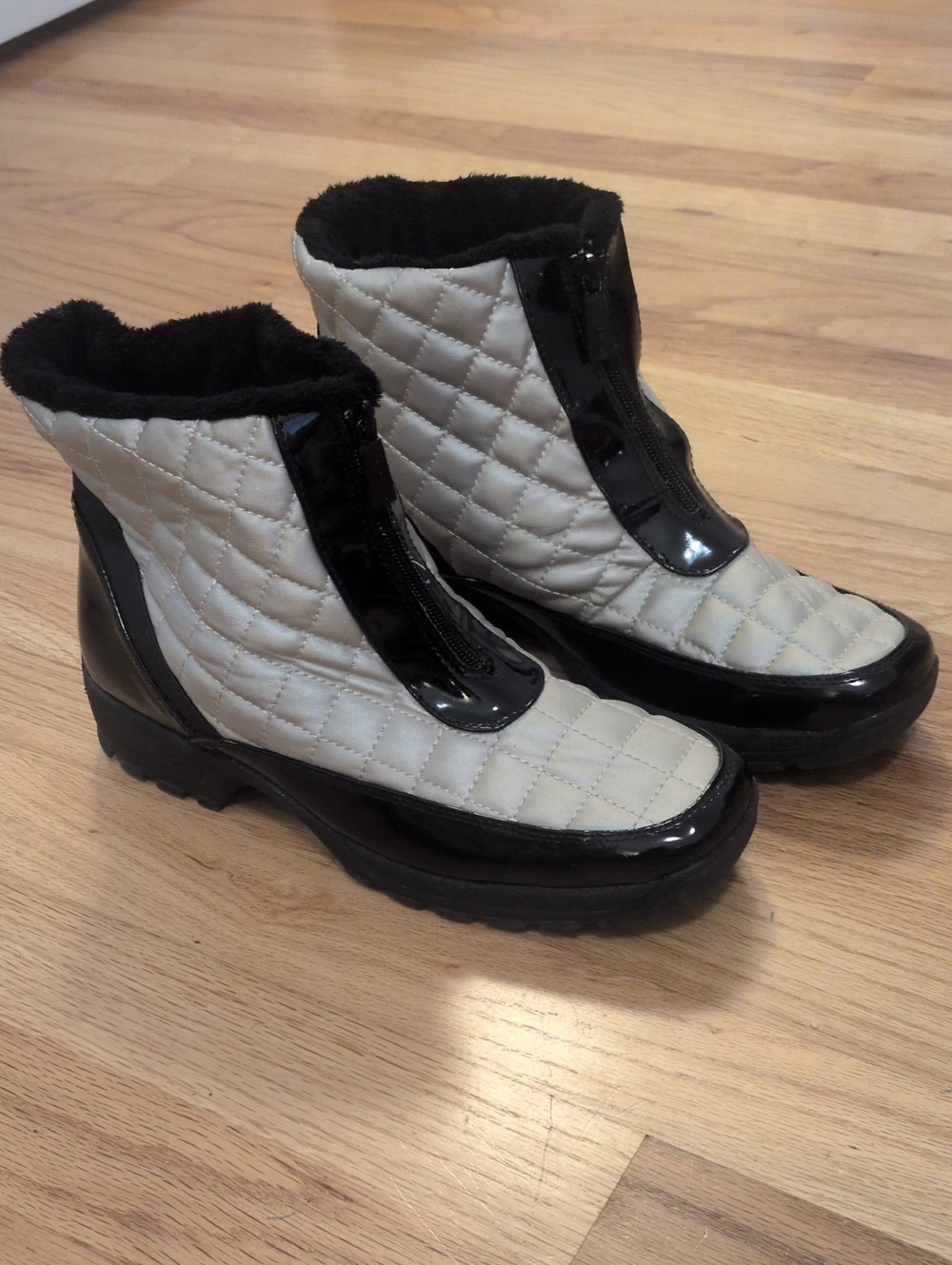 Sporto Quilted Quinn Boots